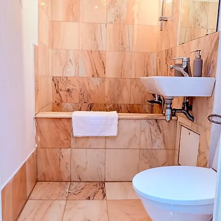 Beating Heart Daire *