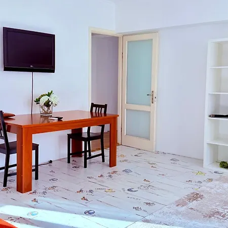 Apartment Beating Heart *