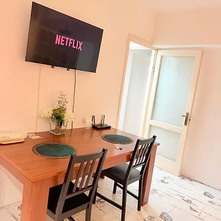 Beating Heart Apartman Bukarest